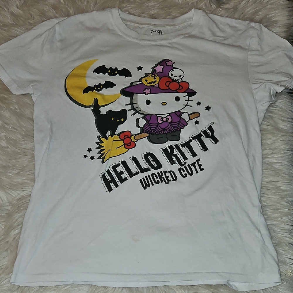 Hello Kitty Halloween Tee | White Spooky Graphic Shirt | Size Large - Picture 1 of 5